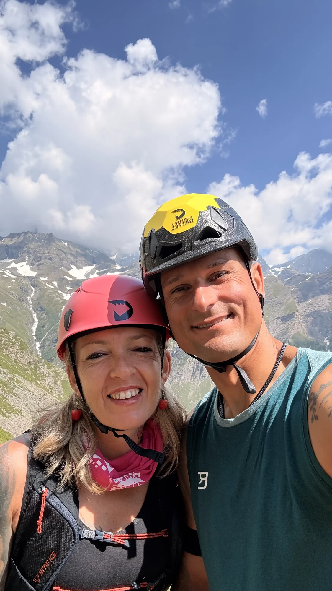 Lennart e Sandra insieme con il casco